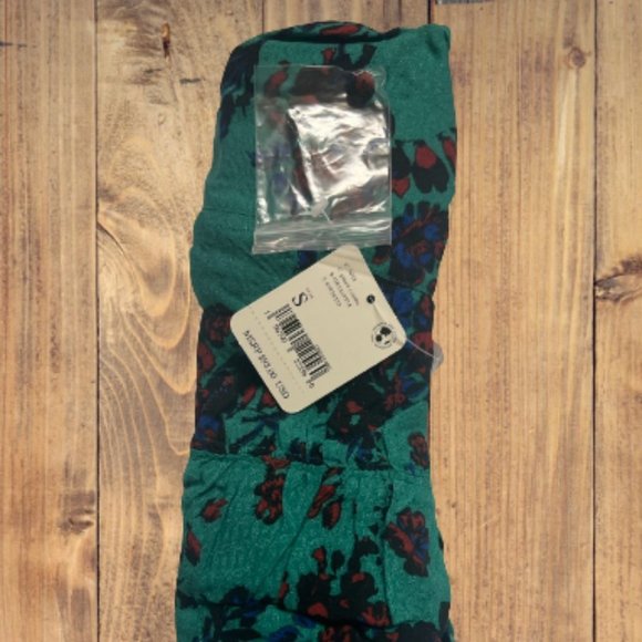 𝅺NWT Free People Hilary Printed Top / Green Combo - Picture 5 of 5